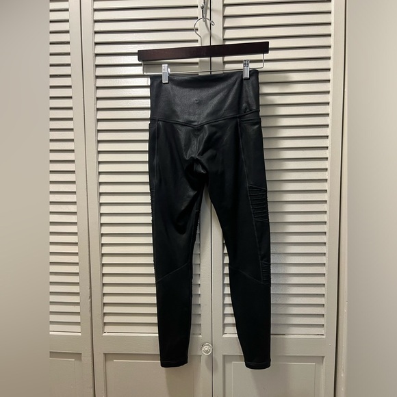 🌿Athleta Inclination Shimmer Moto Tight, size XS🌿 - Picture 6 of 13